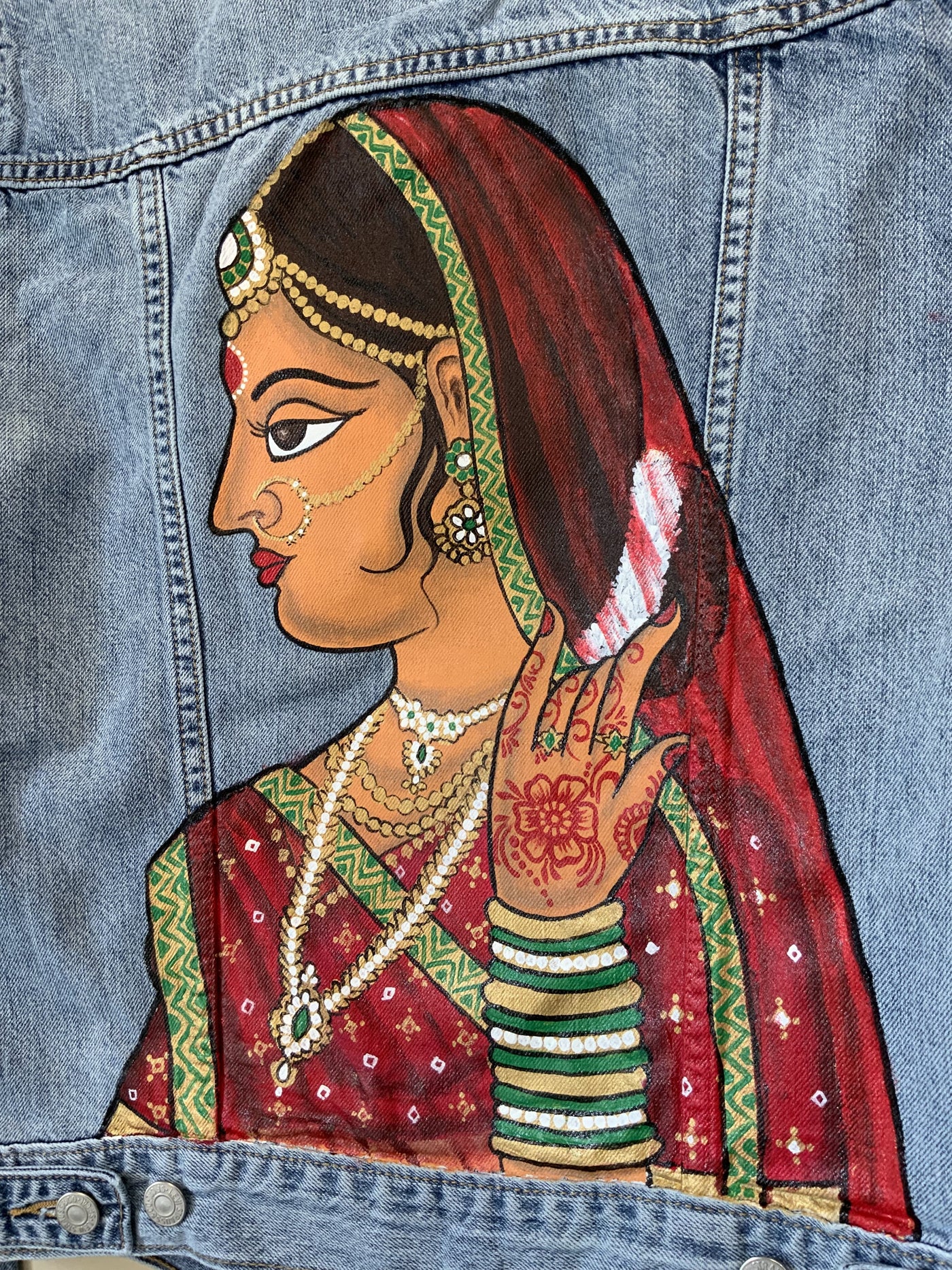 South Asian Bride: Gujarati Rani